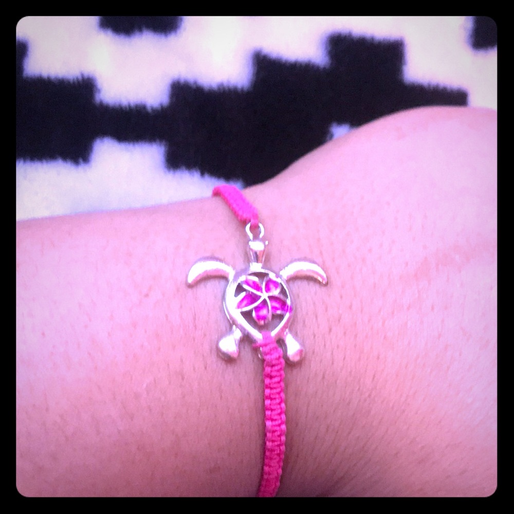 Hawaiian turtle bracelet